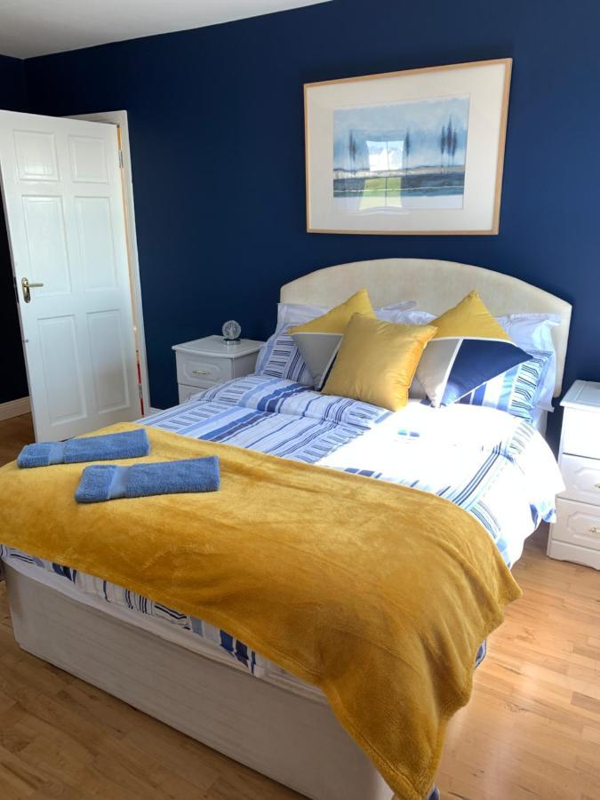 Seascape On The Edge Of Town: 4 Beds All Ensuite. 贝尔马利特 外观 照片