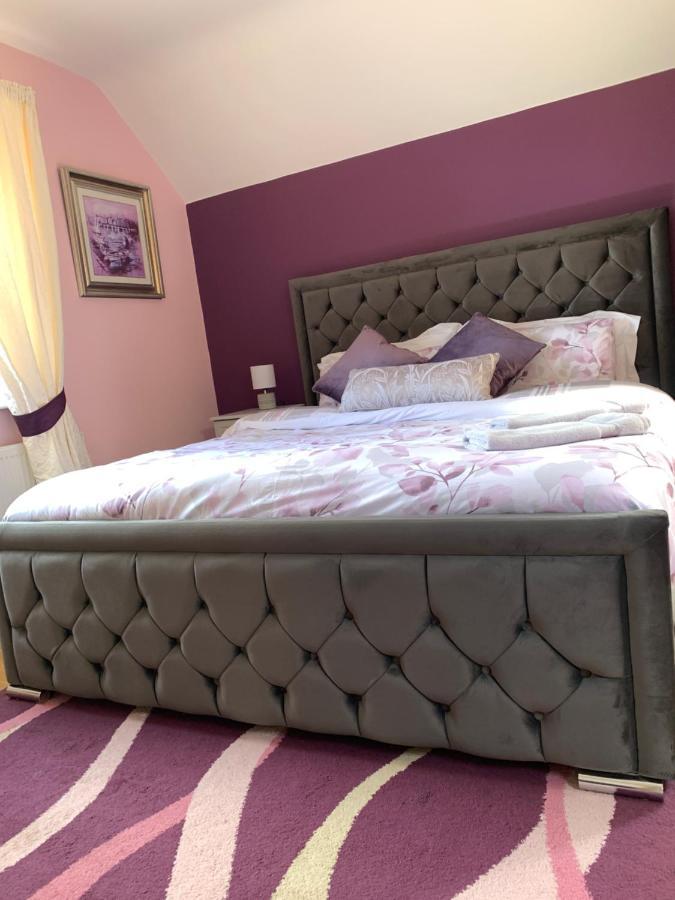 Seascape On The Edge Of Town: 4 Beds All Ensuite. 贝尔马利特 外观 照片